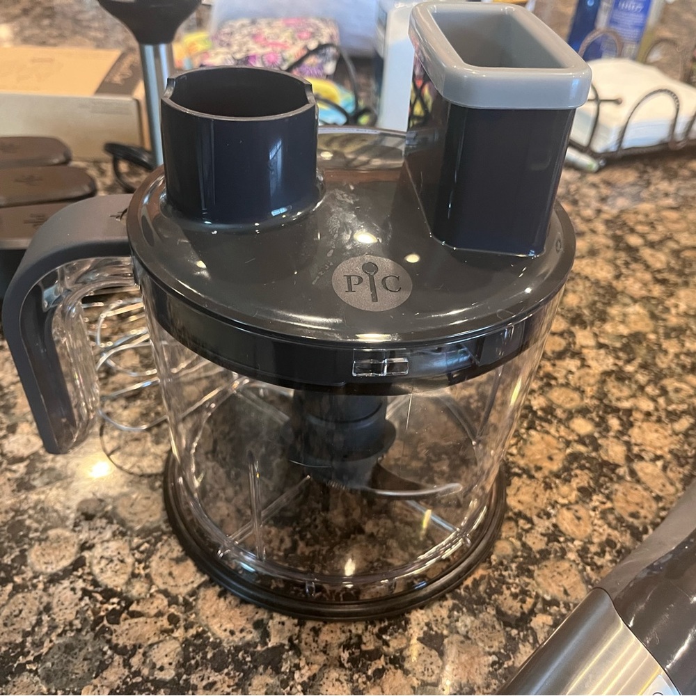 Pampered Chef Flex +Multi Prep Set (Parts) doesn’t work Only worked for 1 month